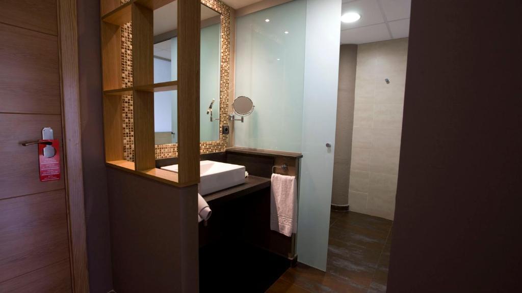 Hotel Vilar Riu De Baix Flix Rum bild